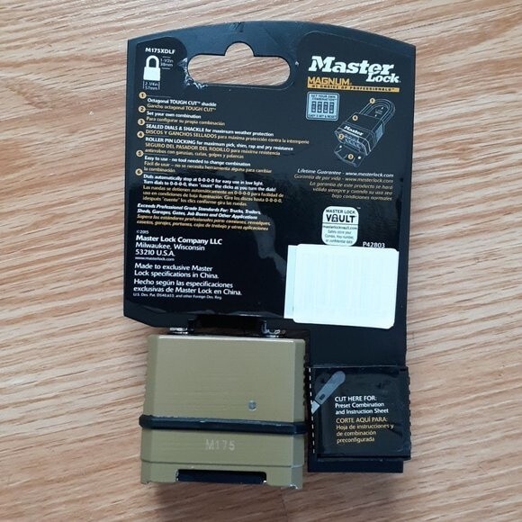 Master Lock Magnum Combination Heavy Duty Lock outdoor Tote2 - Picture 2 of 3